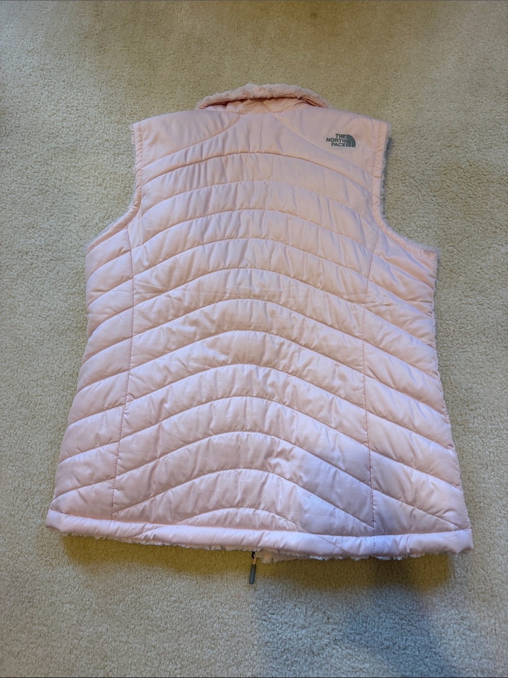 The North Face Light Pink Quilted Fleece-Lined Women's Vest Reversible! - Picture 2 of 3